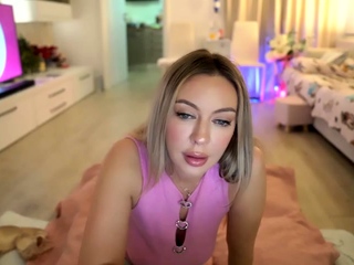 Amateur Webcam Chick Masturbates On Webcam More at